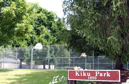 Basketball court at Kiku Park