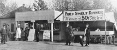 A pop-up smelt restaurant on HCRH across from what is now the Troutdale Art Center in the 1920s. THS photo